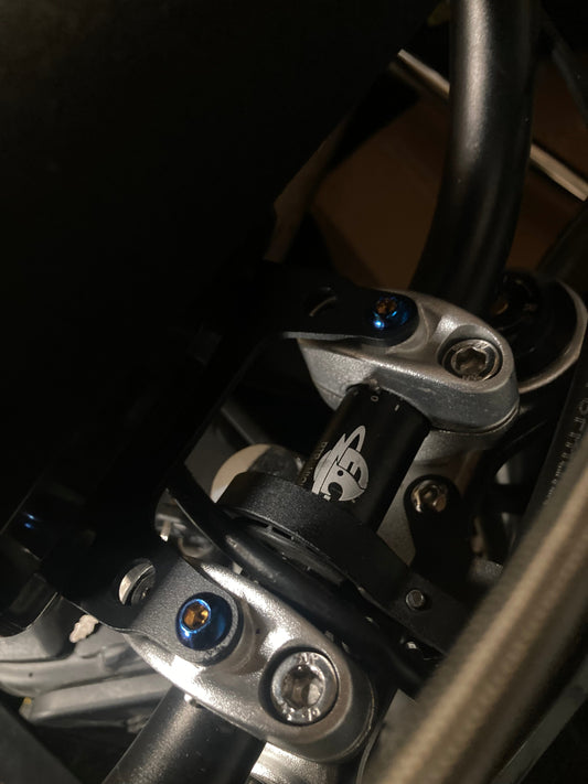 RTR Titanium Screen Mount Bolts