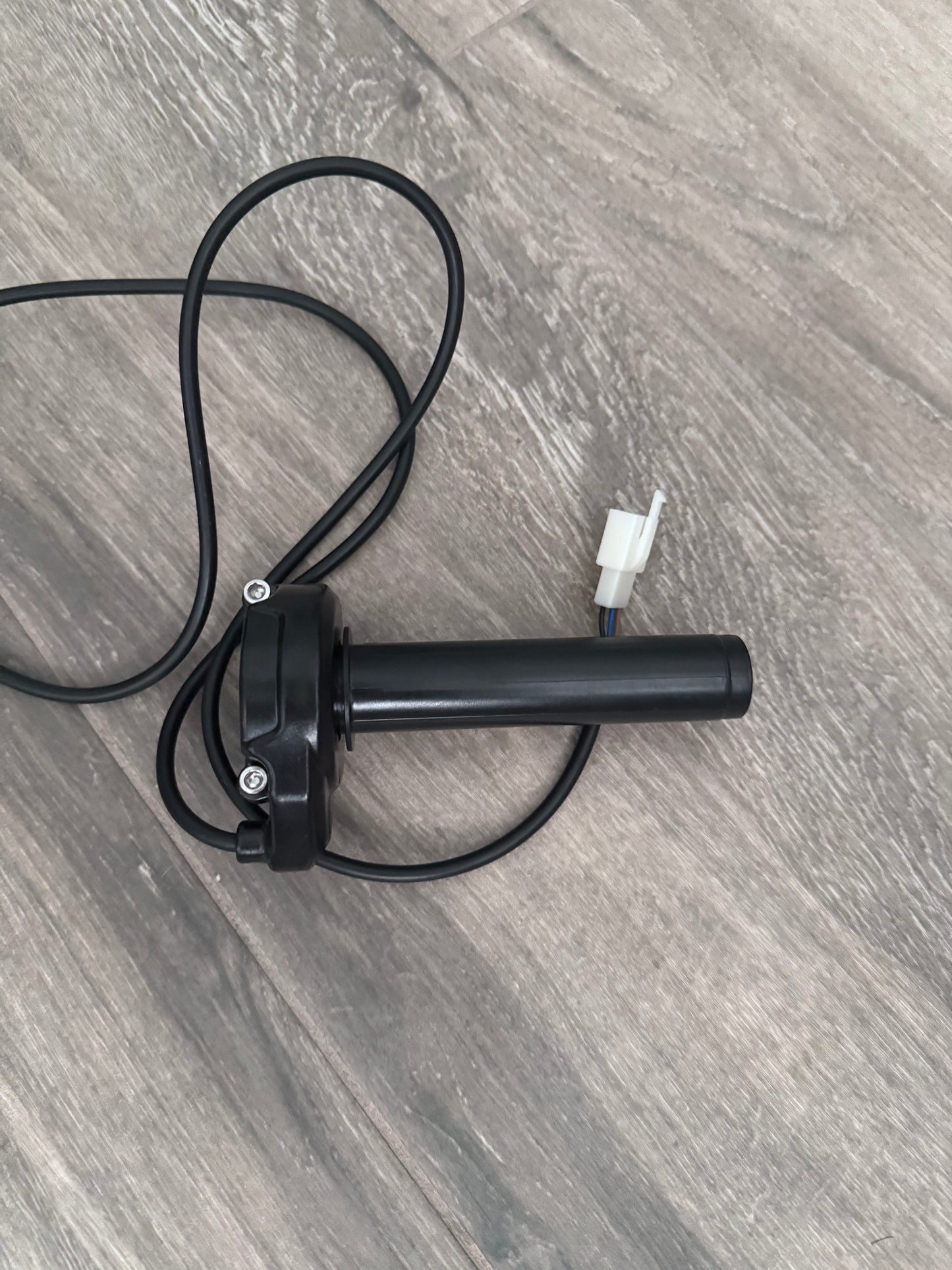 EBOX Plug & Play Surron Throttle