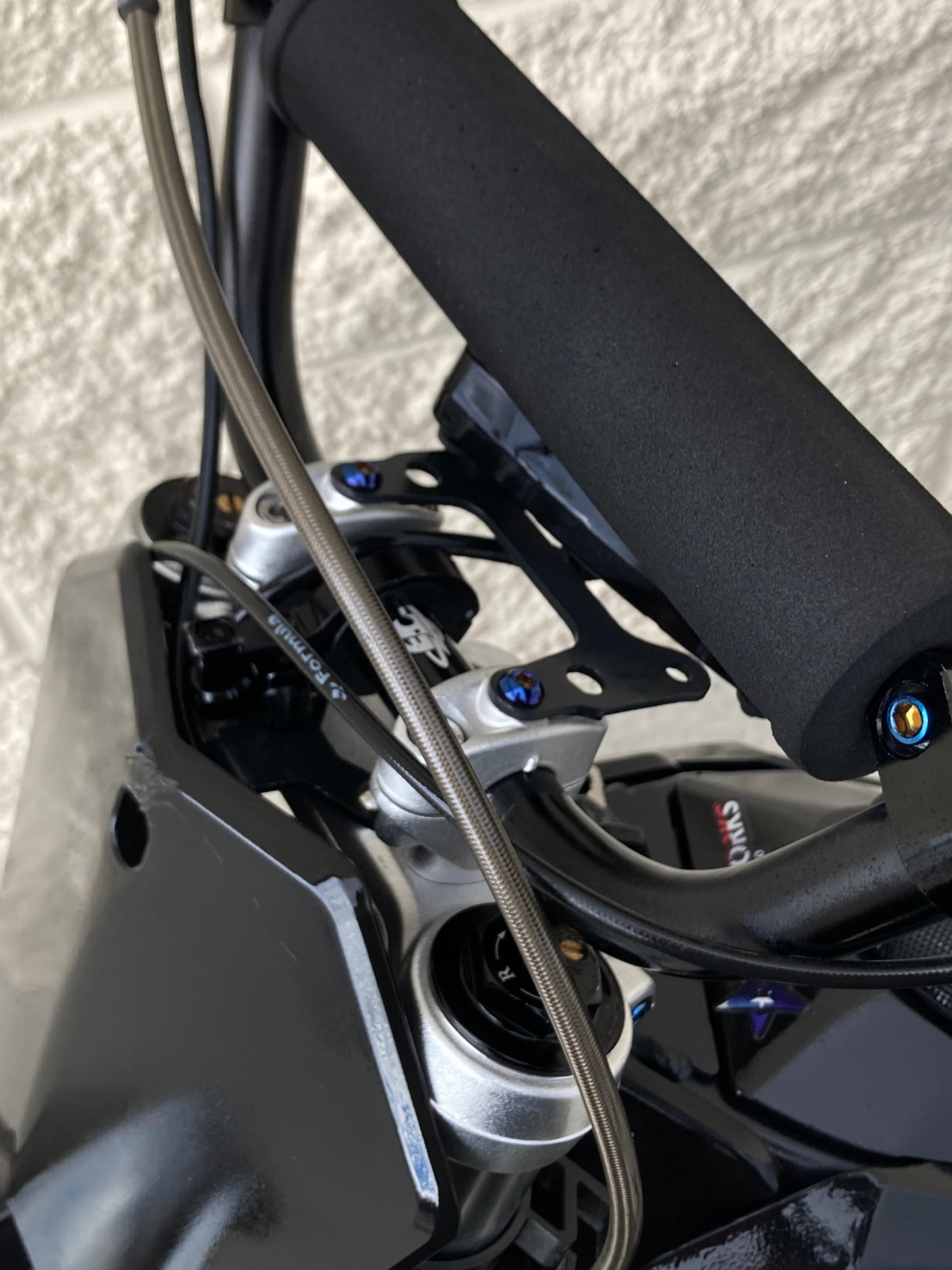 RTR Titanium Bar Pad