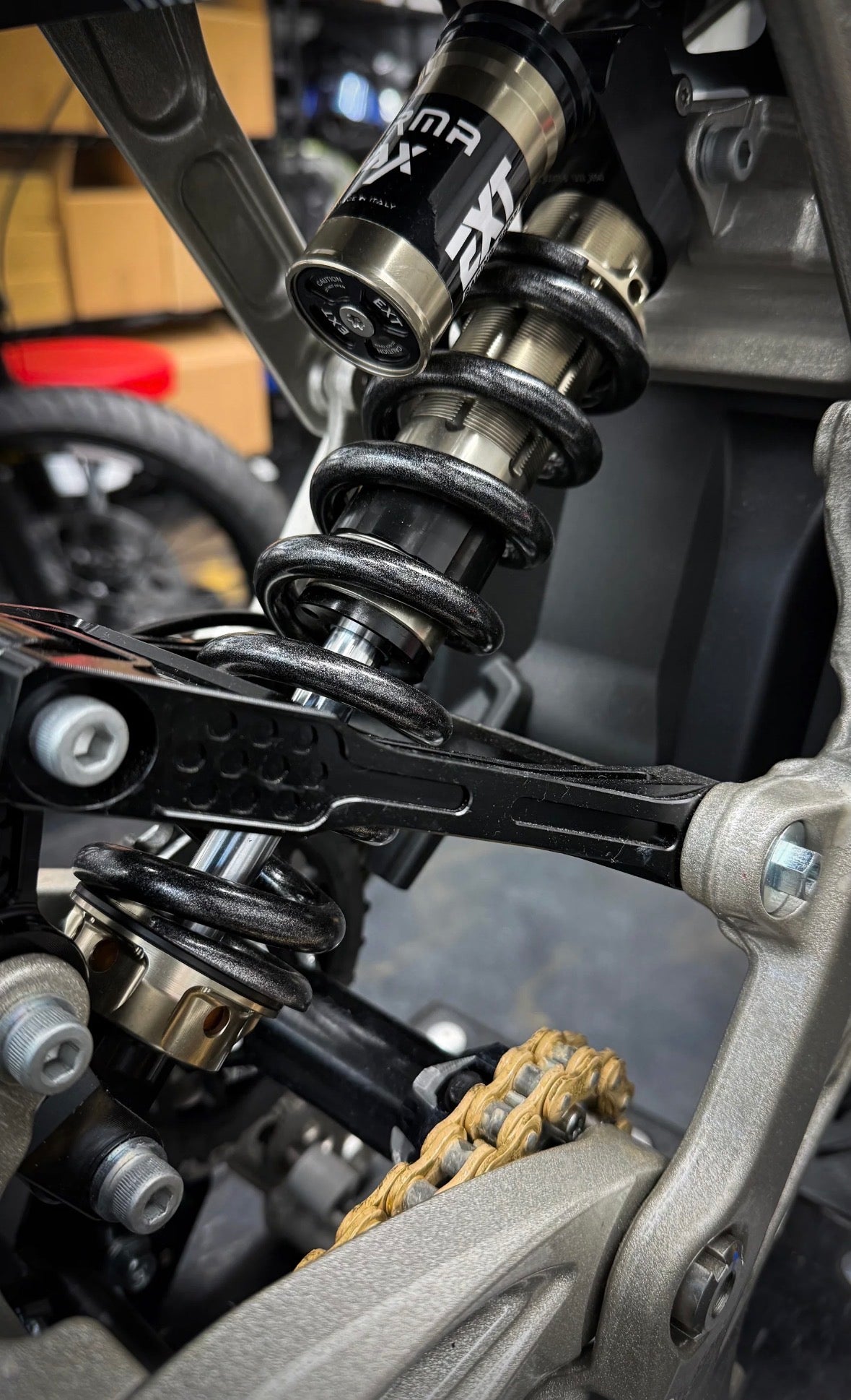 EXT Arma MX Rear Shock