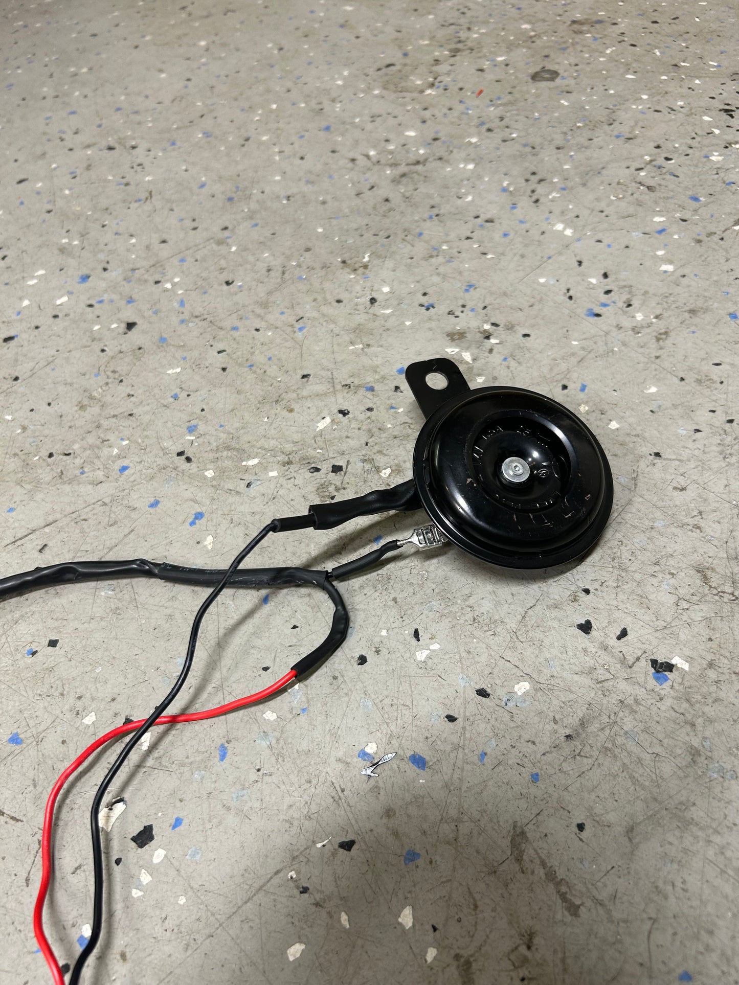 Rechargeable Battery-Powered Horn