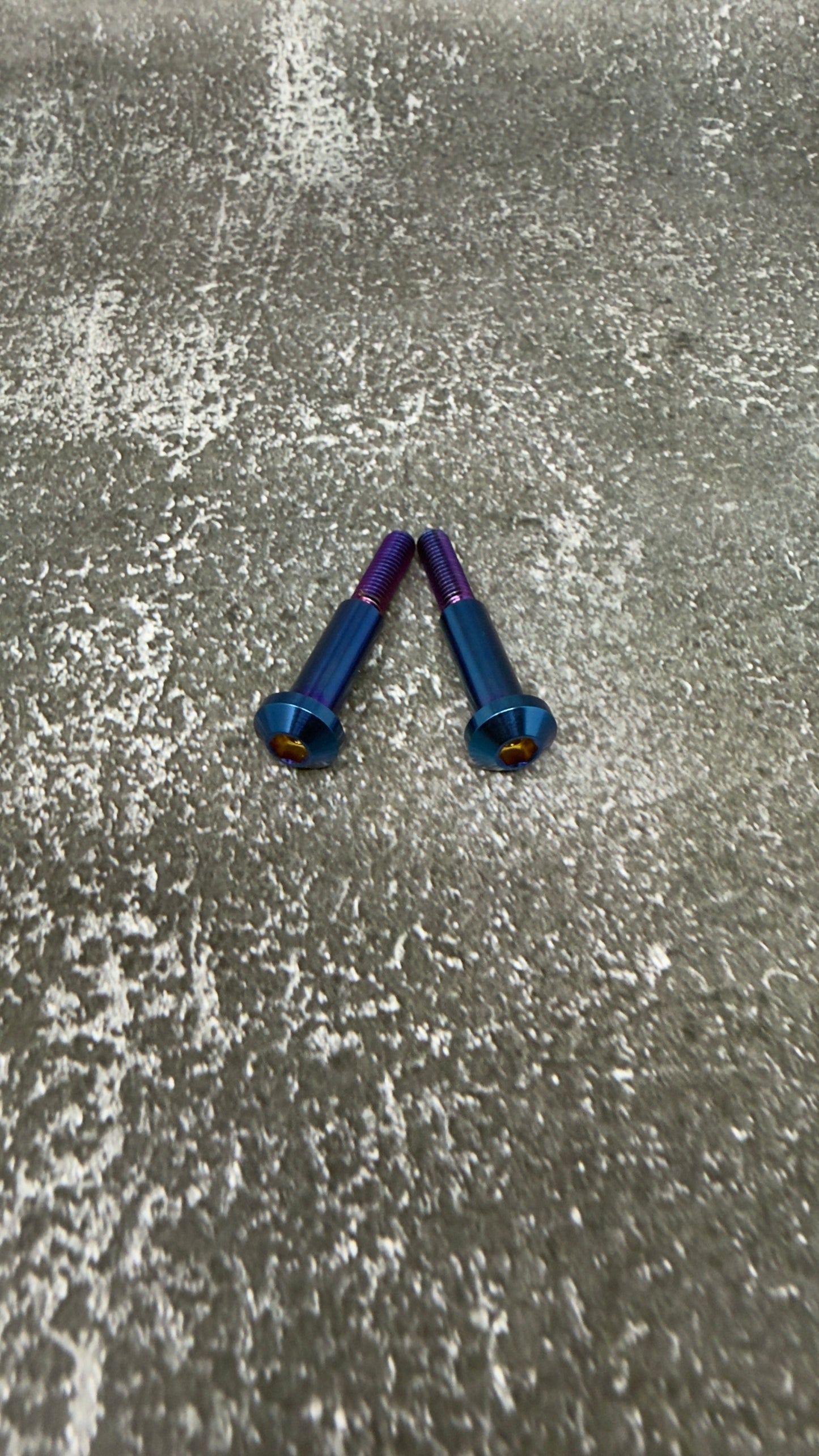 Ultra Bee Brake Lever Short Titanium Pivot Bolt (For Without Plastic Guard)