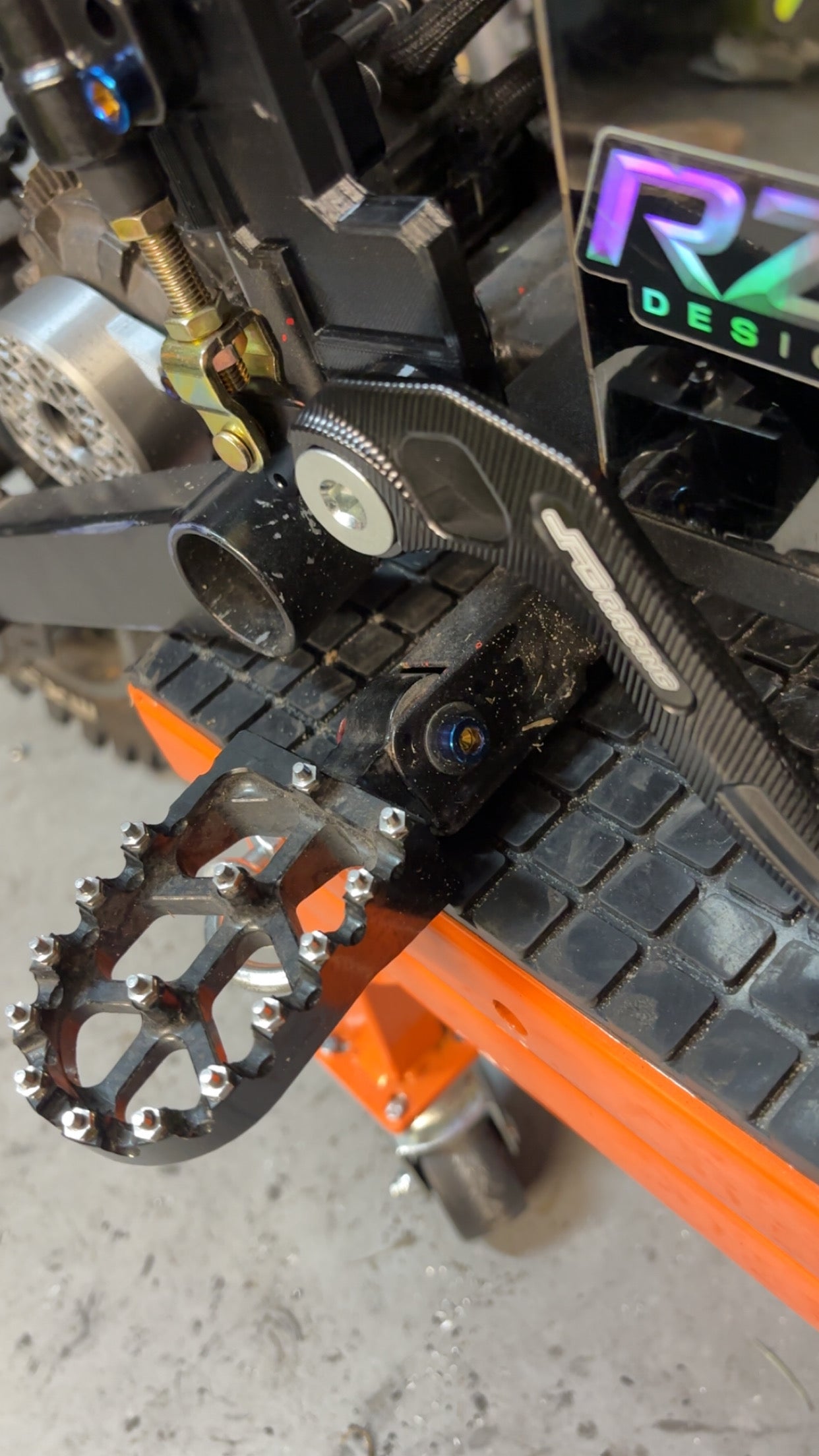 Razor Titanium Bolt Kit