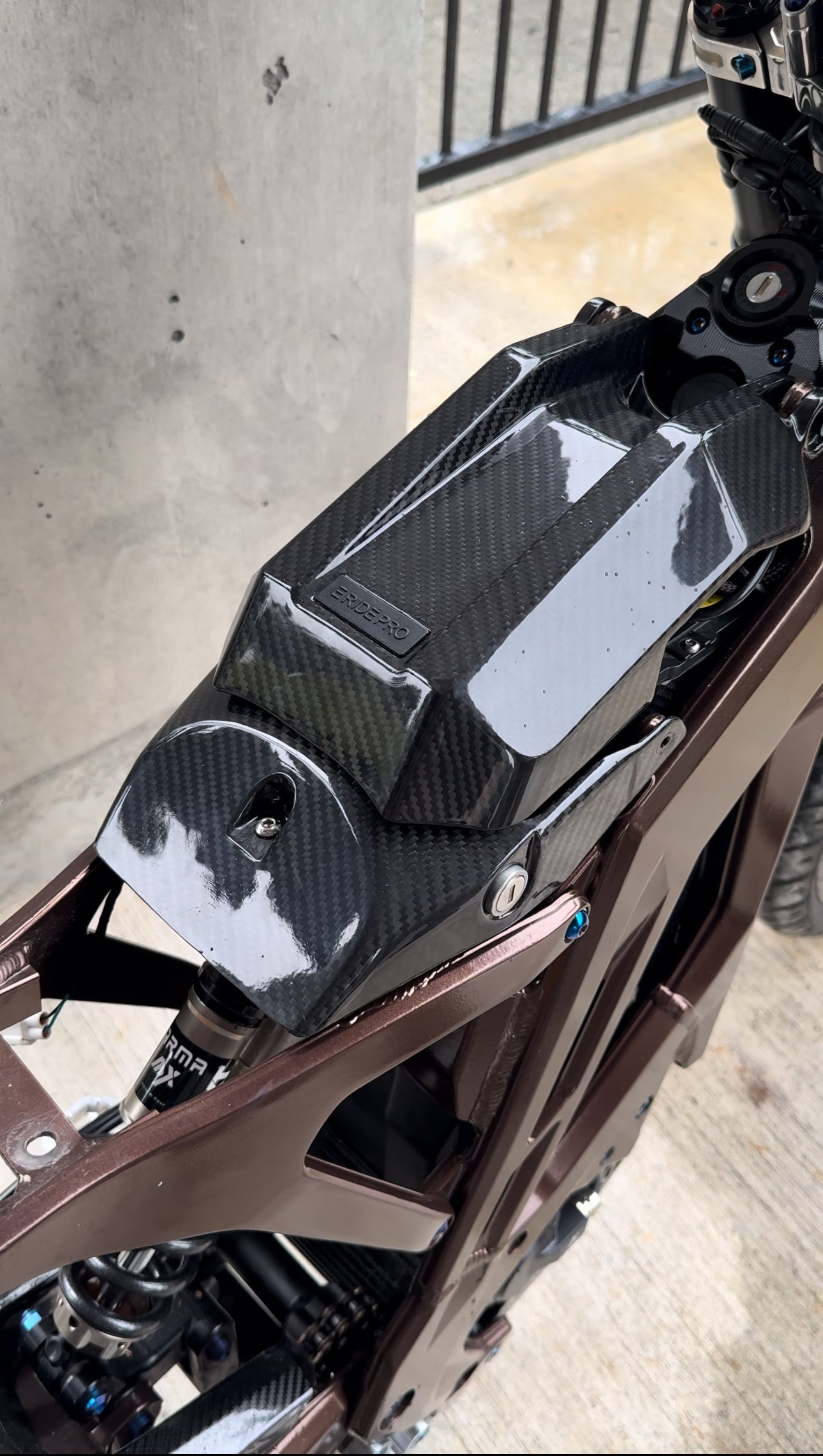E Ride Pro Real Carbon Battery Lid Lock