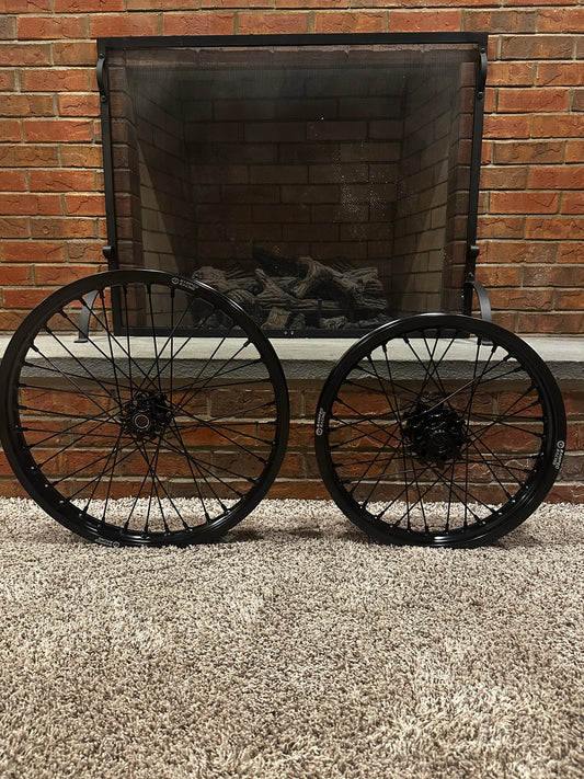 16/19 Wheel Set for Vetra Blazer / Arctic Leopard XE Pro and XE Pro s (No Tires)