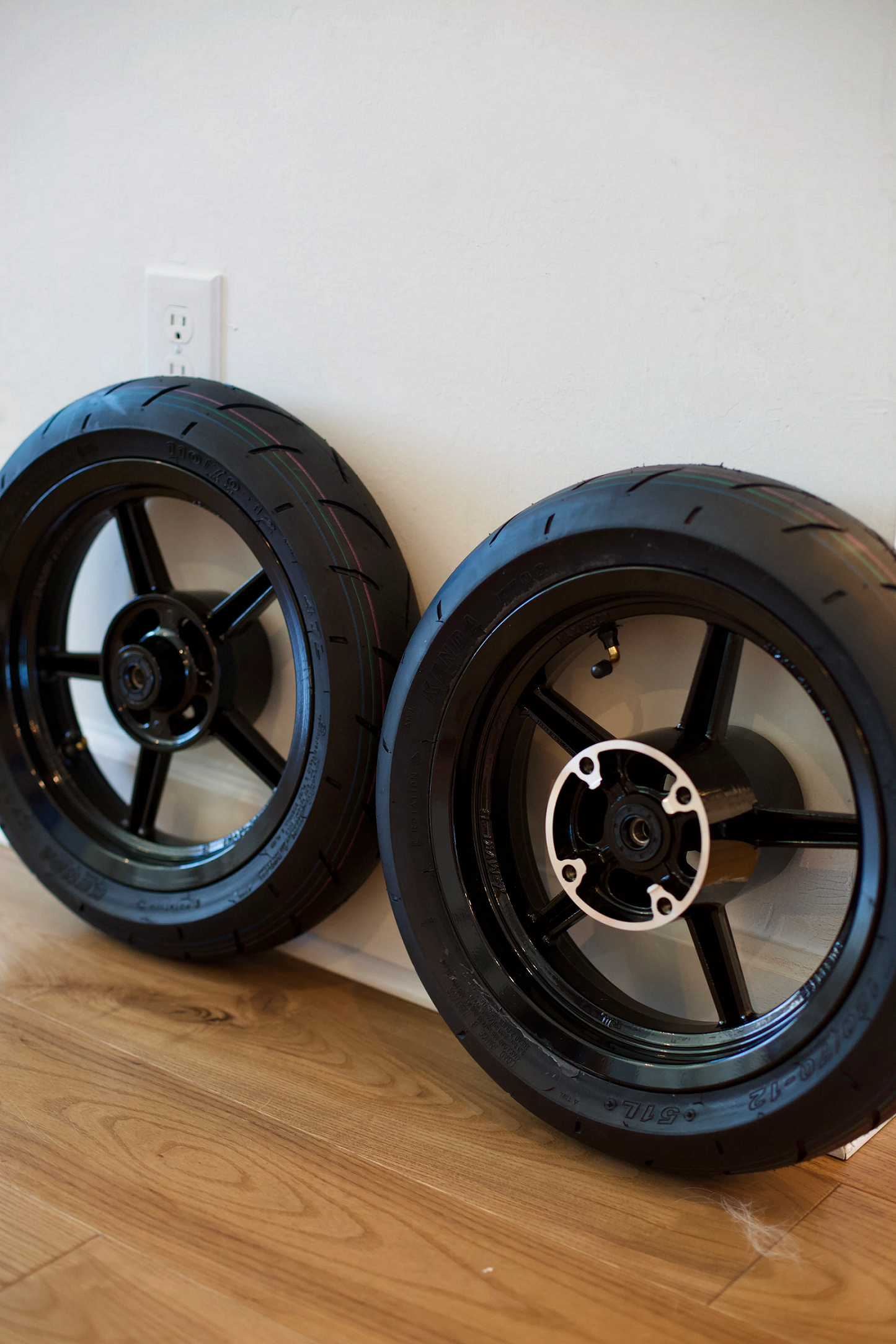 Tuttio / Razor / Yozma Supermoto Wheel Set