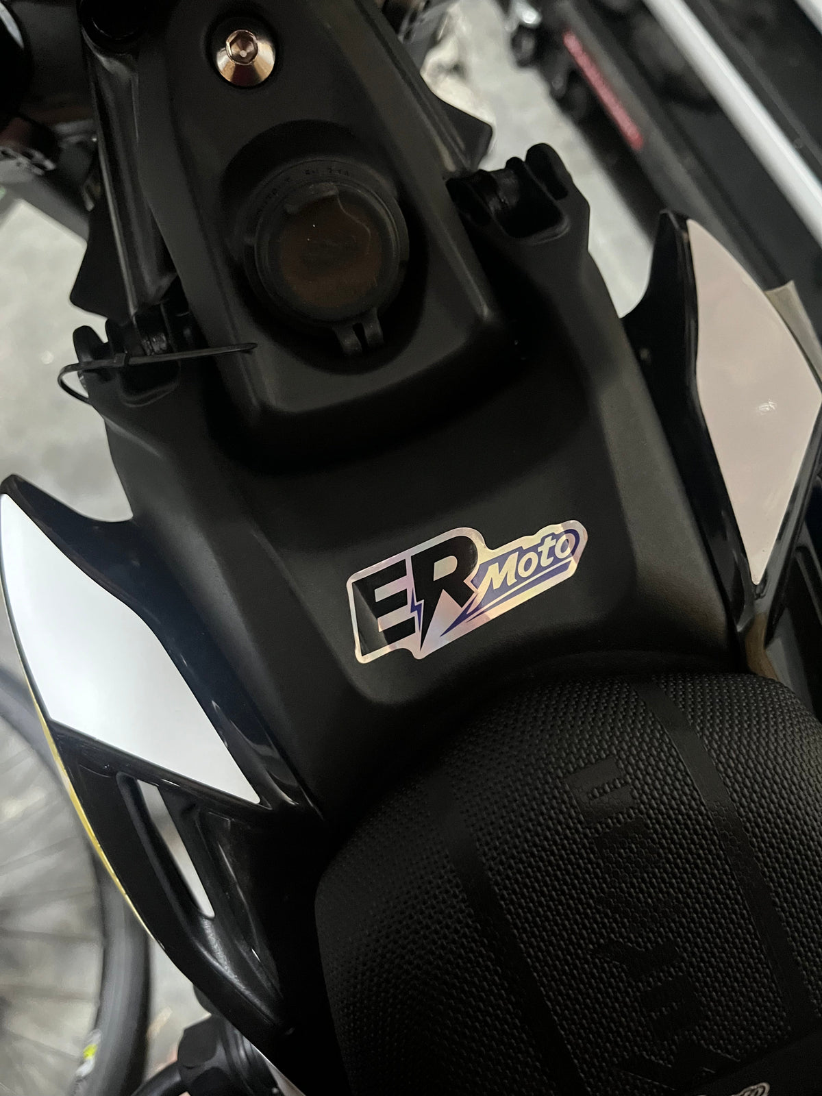 ER Moto sticker