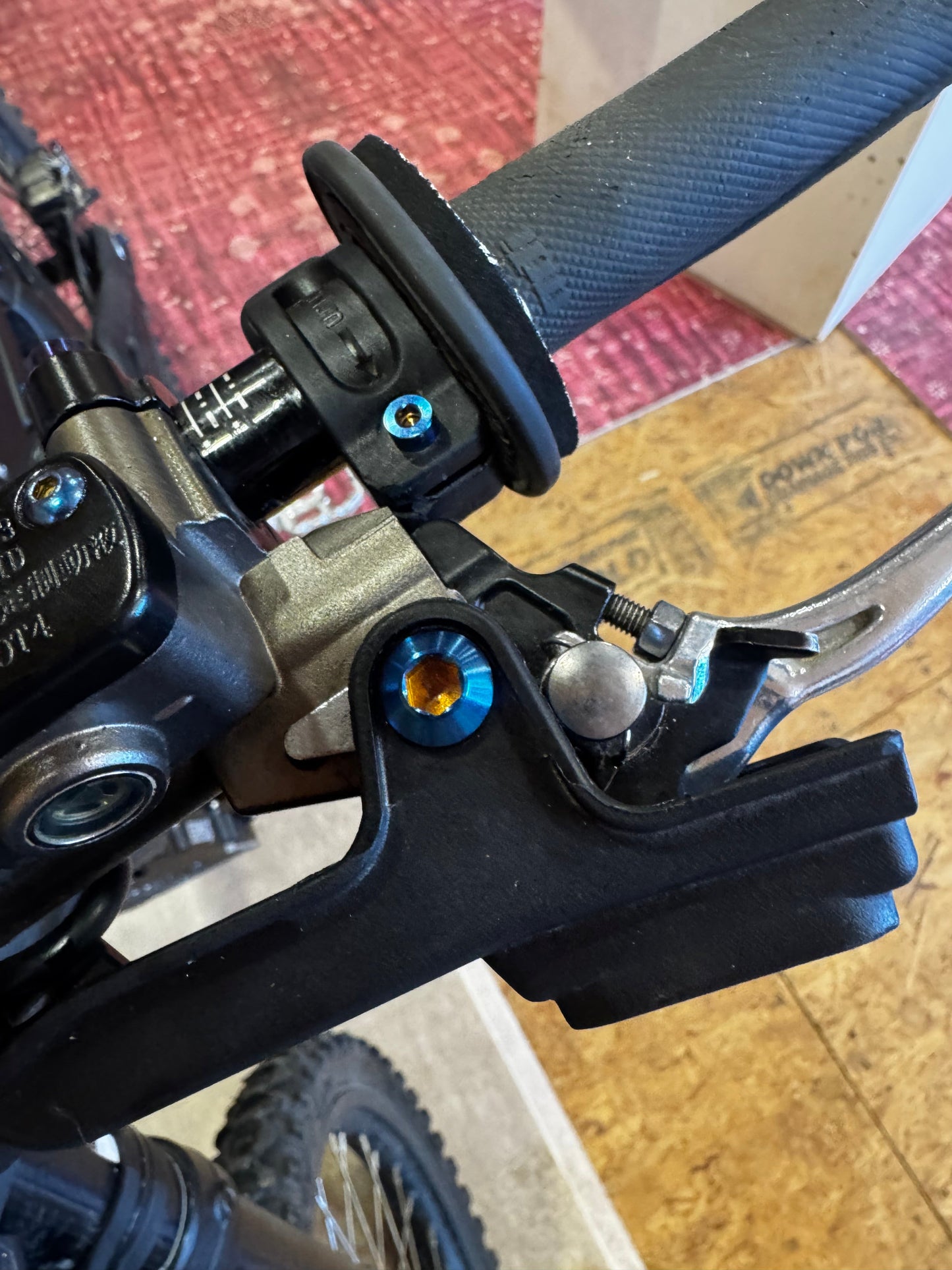 Titanium Ultra Bee Brake Lever Pivot Bolt
